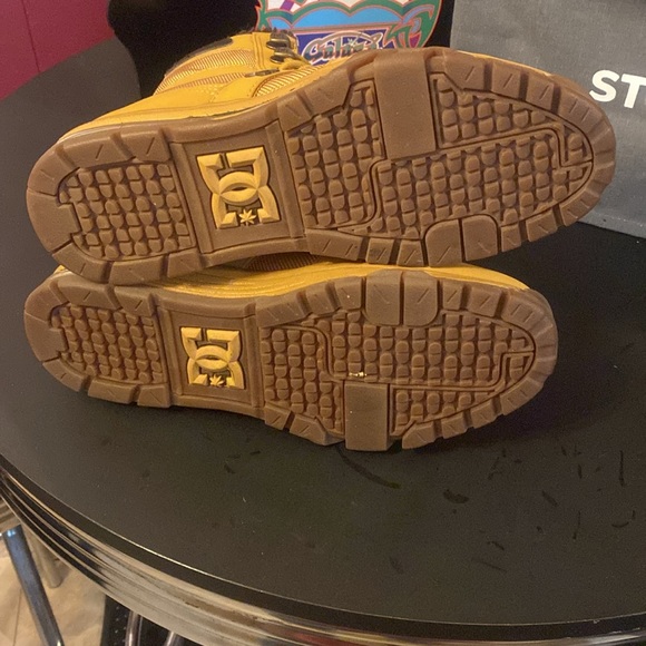 Men’s DC boots - Picture 4 of 5